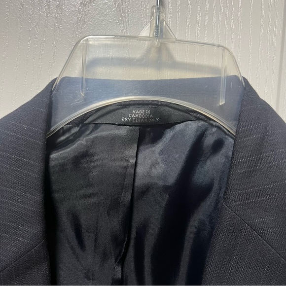 Haggar Men’s solid Blazer - Picture 7 of 10